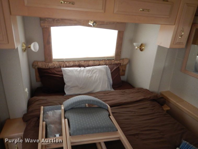 image for item LB9855 2001 Newmar Mountain Aire  RV