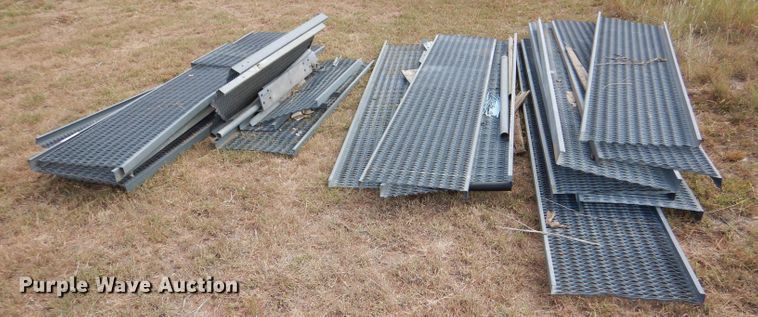 image for item LB9921 Approximately 15 catwalks