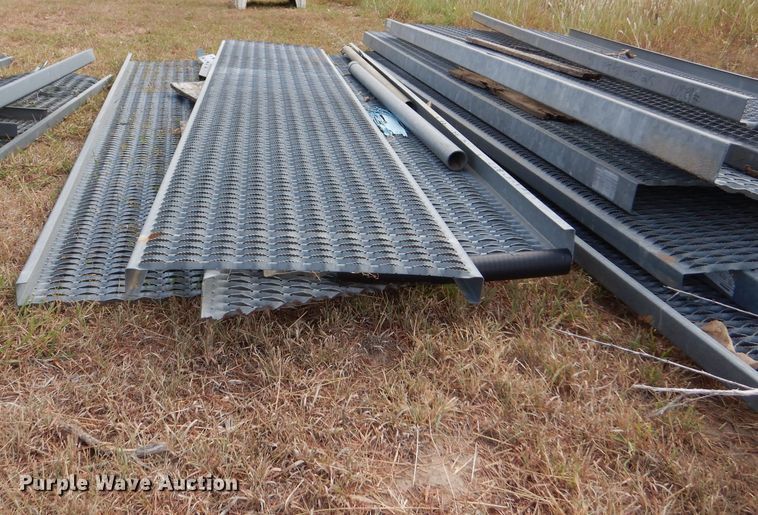 image for item LB9921 Approximately 15 catwalks