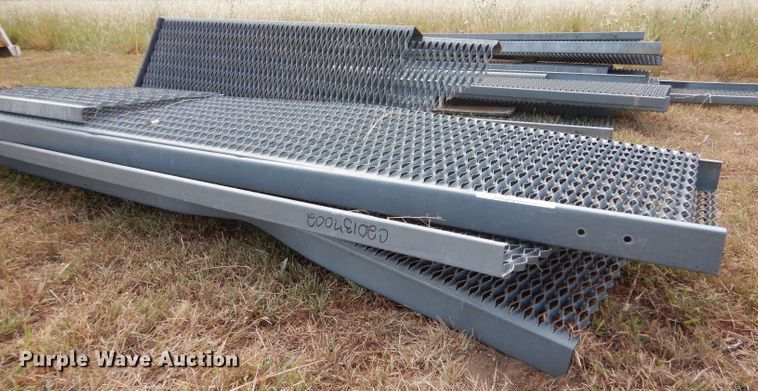 image for item LB9921 Approximately 15 catwalks