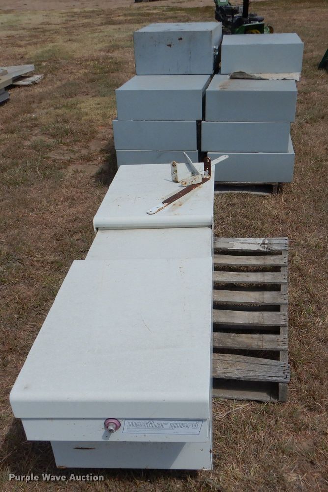 image for item LB9923 Automotive accessories