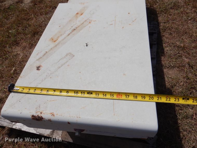 image for item LB9923 Automotive accessories