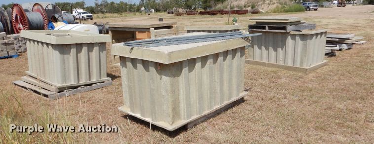 image for item LB9924 (7) fiberglass vaults