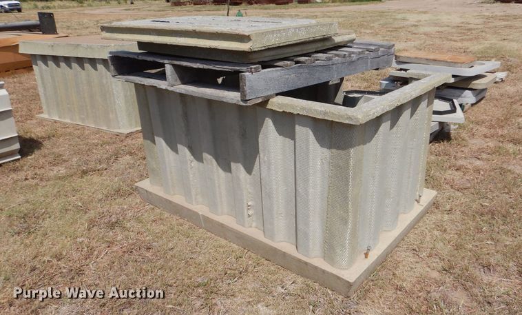 image for item LB9924 (7) fiberglass vaults