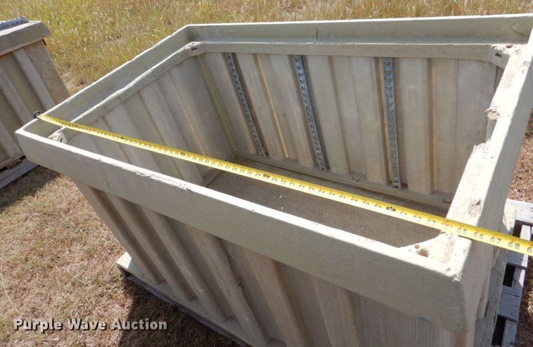 image for item LB9924 (7) fiberglass vaults