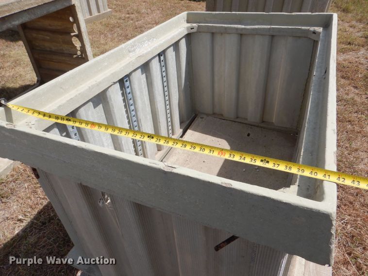 image for item LB9924 (7) fiberglass vaults