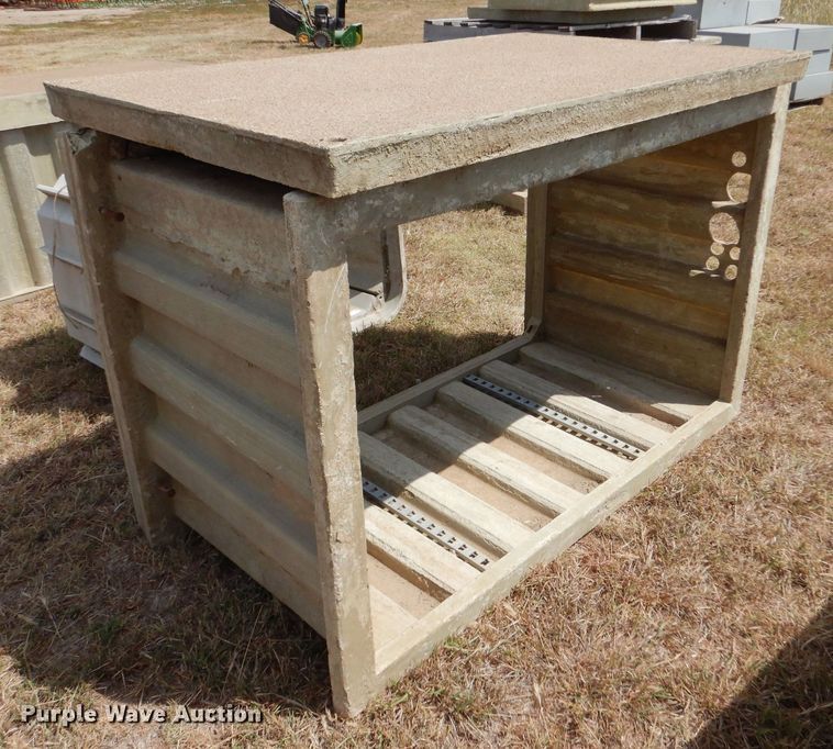 image for item LB9924 (7) fiberglass vaults