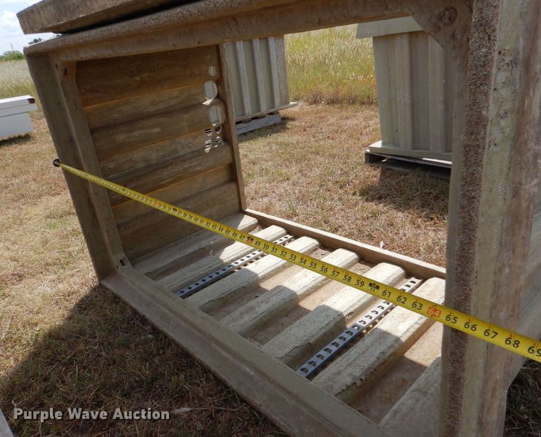 image for item LB9924 (7) fiberglass vaults