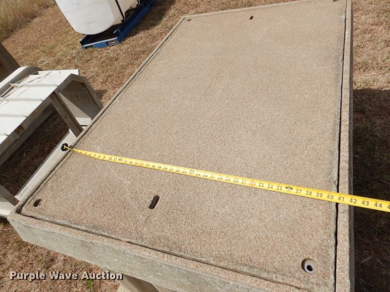 image for item LB9924 (7) fiberglass vaults