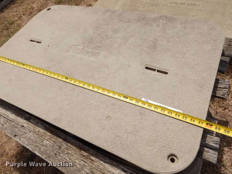 image for item LB9924 (7) fiberglass vaults