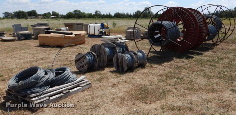 image for item LB9927 Approximately 12 rolls of steel strand cables