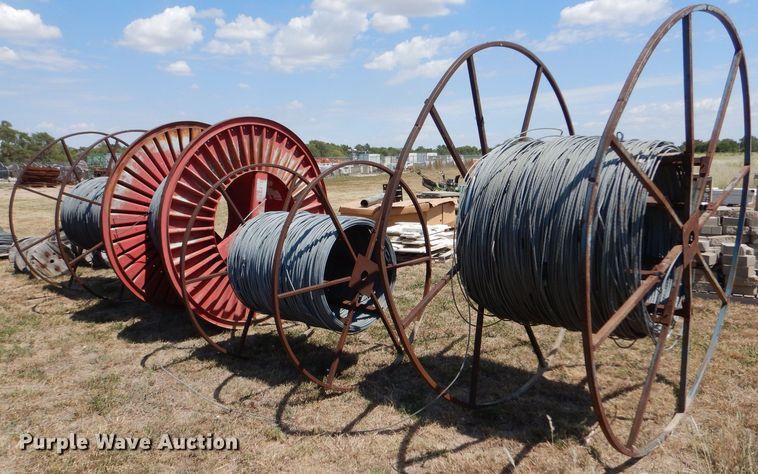 image for item LB9927 Approximately 12 rolls of steel strand cables