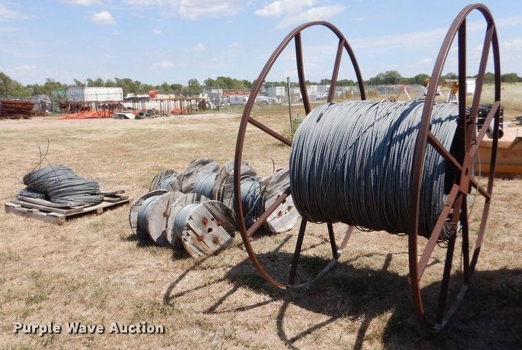 image for item LB9927 Approximately 12 rolls of steel strand cables