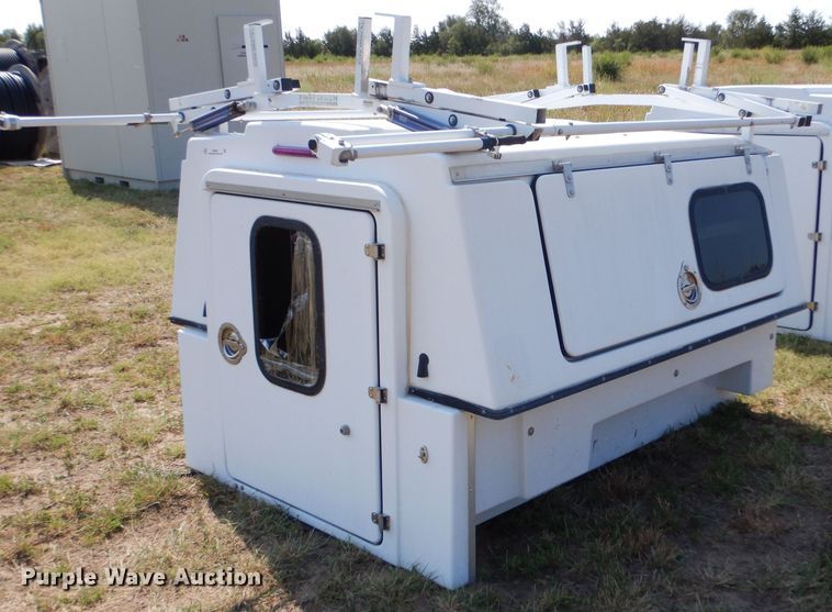 image for item LB9931 BrandFX utility topper