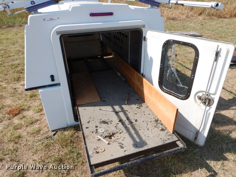 image for item LB9931 BrandFX utility topper