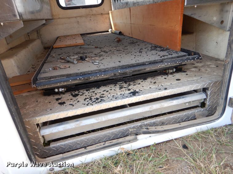 image for item LB9931 BrandFX utility topper