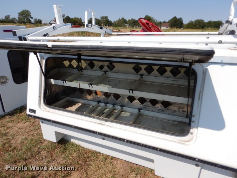 image for item LB9931 BrandFX utility topper