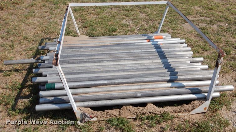 image for item LB9934 Approximately 90 aluminum pipes