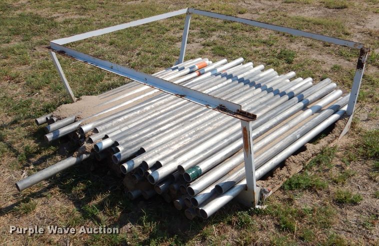 image for item LB9934 Approximately 90 aluminum pipes