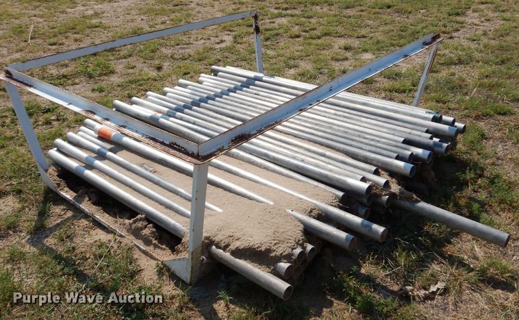 image for item LB9934 Approximately 90 aluminum pipes