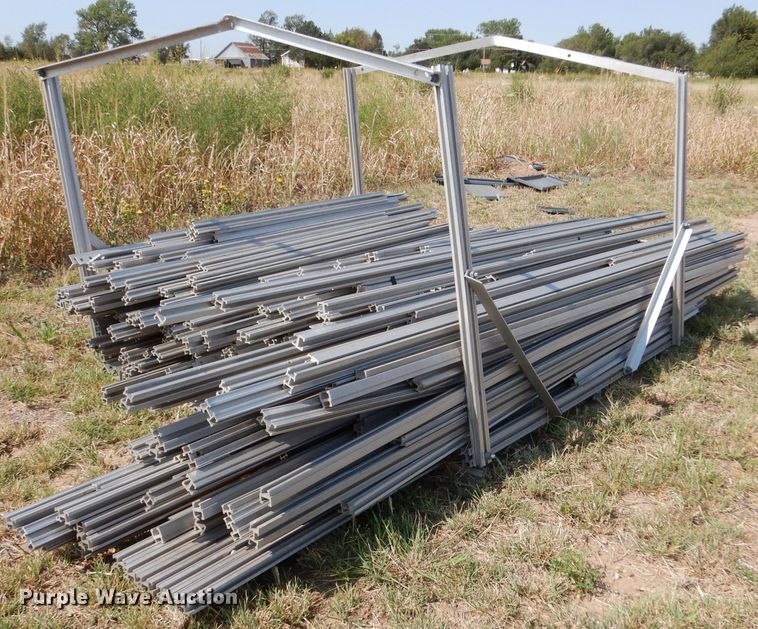 image for item LB9934 Approximately 90 aluminum pipes