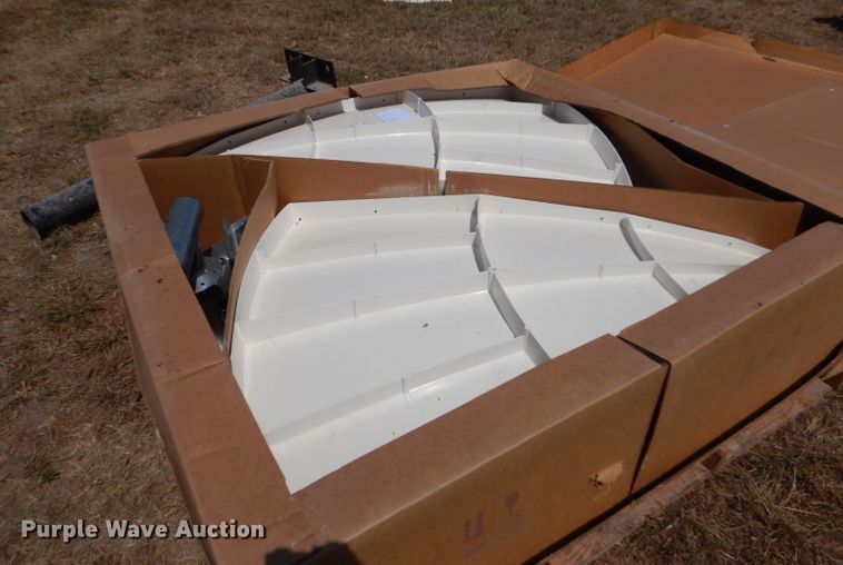 image for item LB9951 General Dynamics 3.7M AZ/El  satellite dish