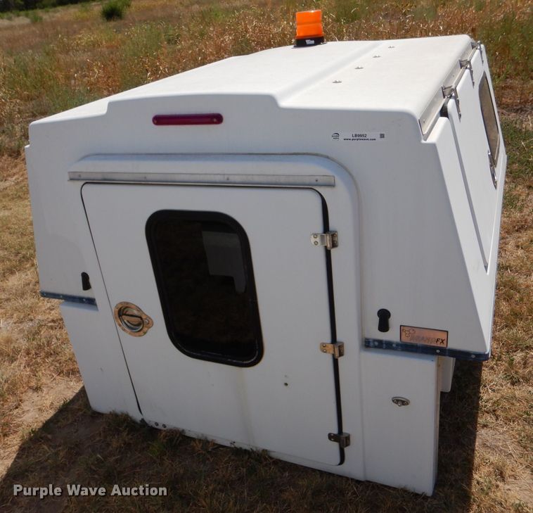 image for item LB9952 BrandFX  utility topper