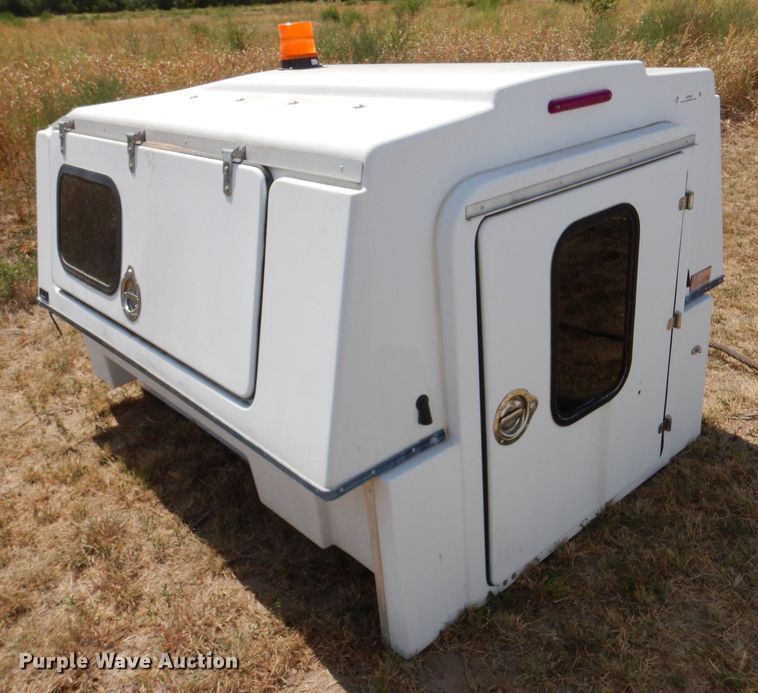 image for item LB9952 BrandFX  utility topper