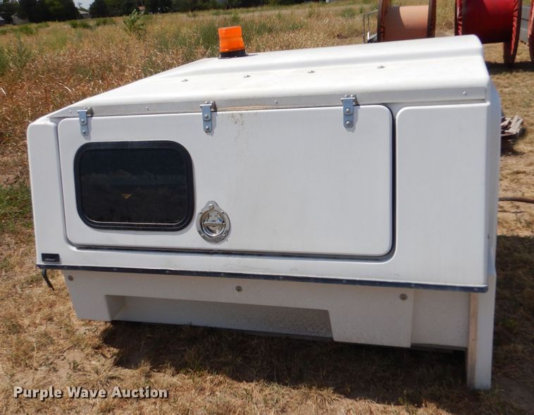 image for item LB9952 BrandFX  utility topper