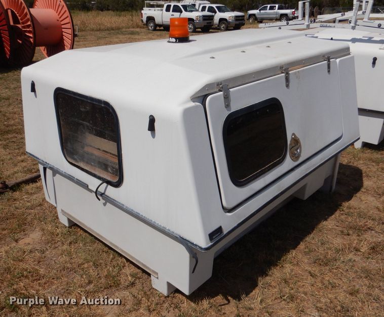 image for item LB9952 BrandFX  utility topper