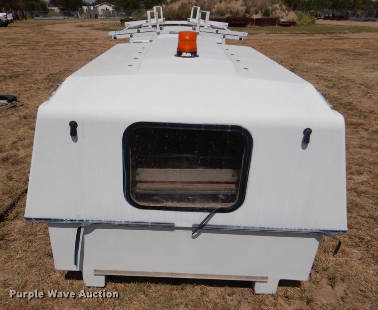 image for item LB9952 BrandFX  utility topper