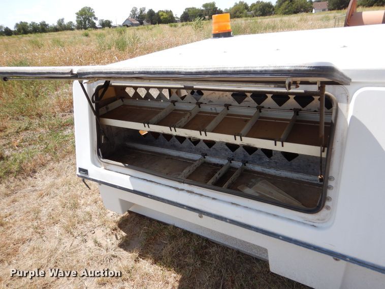 image for item LB9952 BrandFX  utility topper