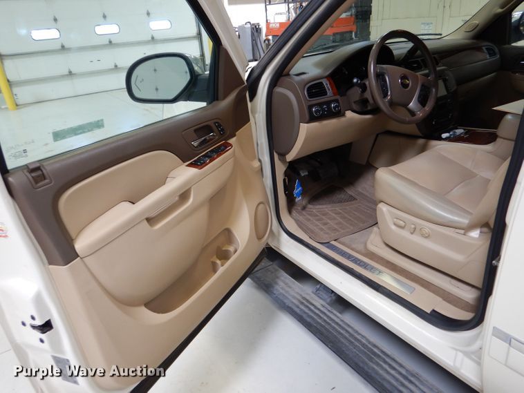 image for item LB9961 2014 Chevrolet Tahoe LTZ  SUV