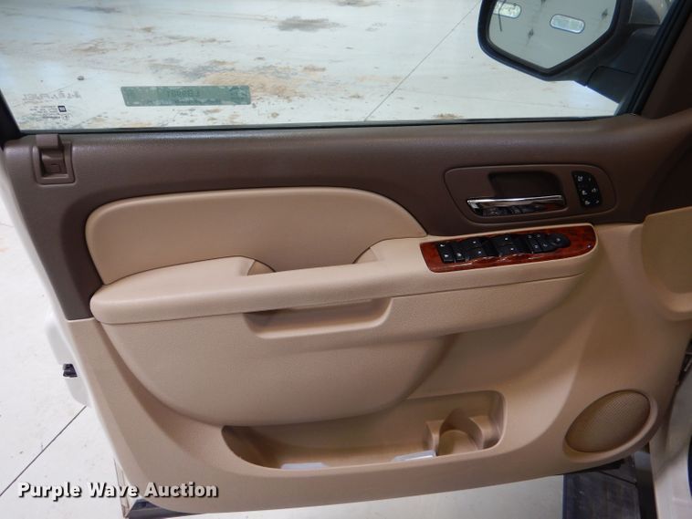 image for item LB9961 2014 Chevrolet Tahoe LTZ  SUV