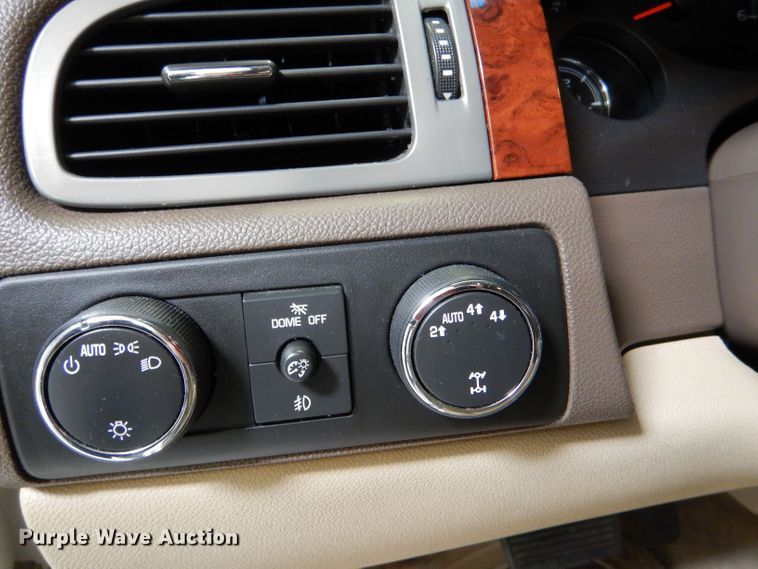 image for item LB9961 2014 Chevrolet Tahoe LTZ  SUV