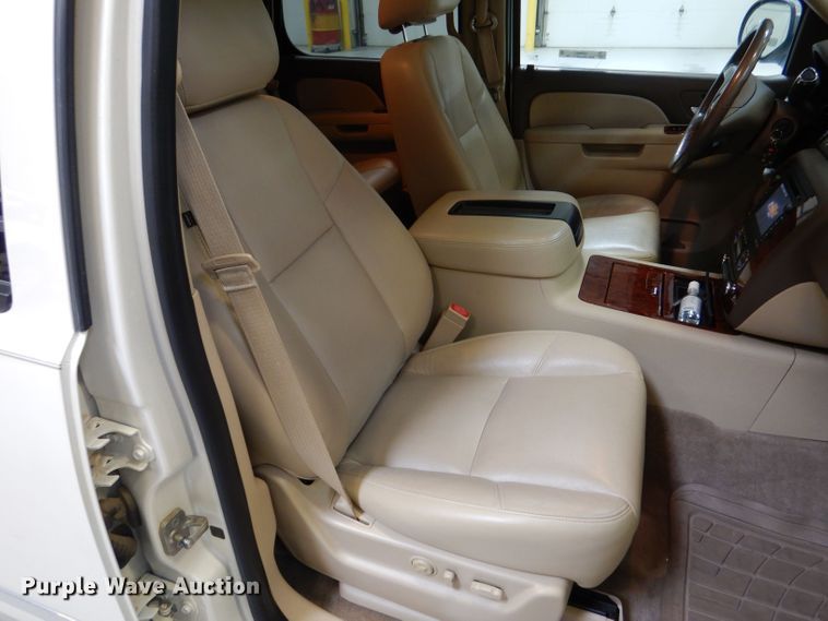 image for item LB9961 2014 Chevrolet Tahoe LTZ  SUV