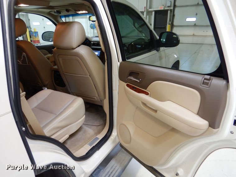 image for item LB9961 2014 Chevrolet Tahoe LTZ  SUV