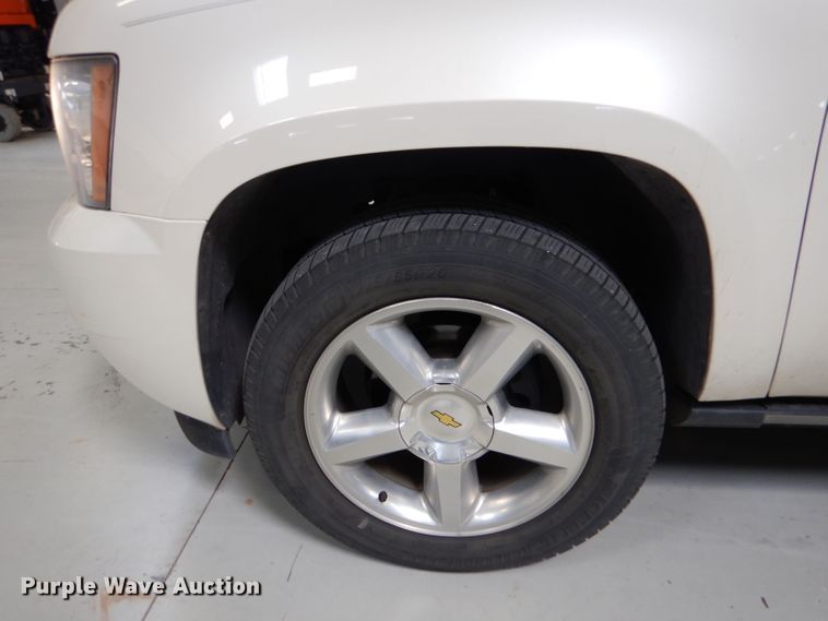 image for item LB9961 2014 Chevrolet Tahoe LTZ  SUV