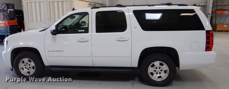 image for item LB9962 2011 Chevrolet Suburban LT 1500  SUV