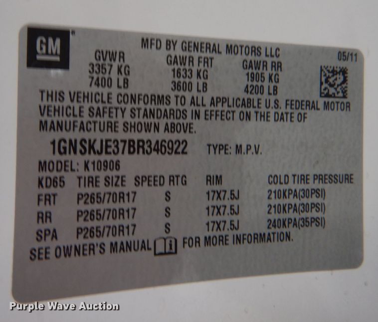 image for item LB9962 2011 Chevrolet Suburban LT 1500  SUV