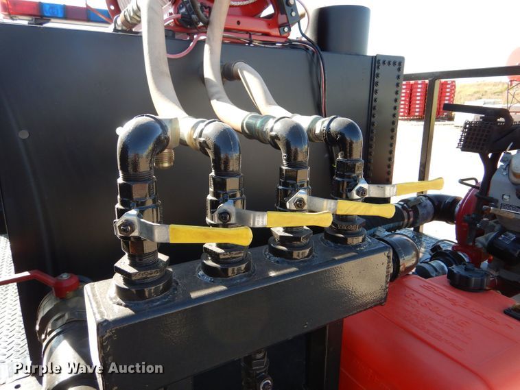 image for item LB9965 2006 Ford F350 Super Duty XL  brush fire truck