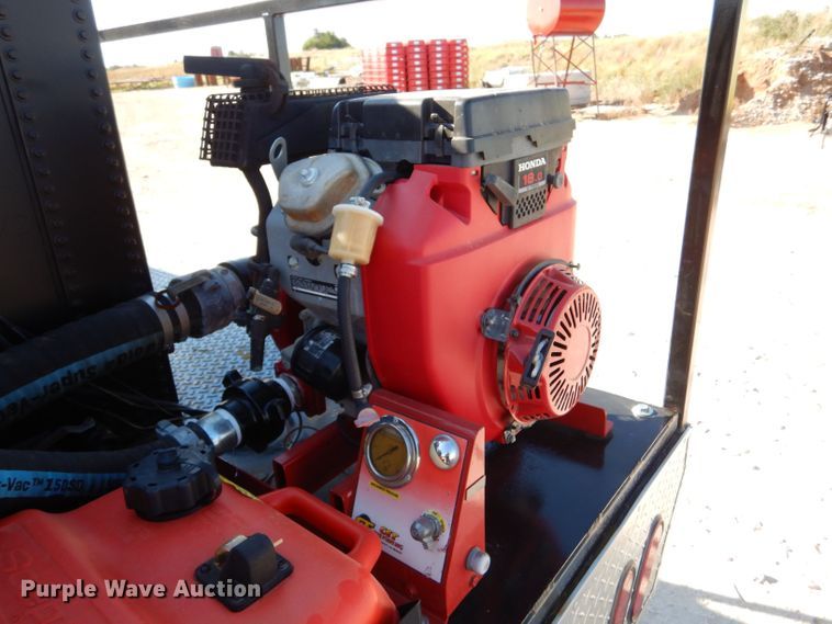 image for item LB9965 2006 Ford F350 Super Duty XL  brush fire truck