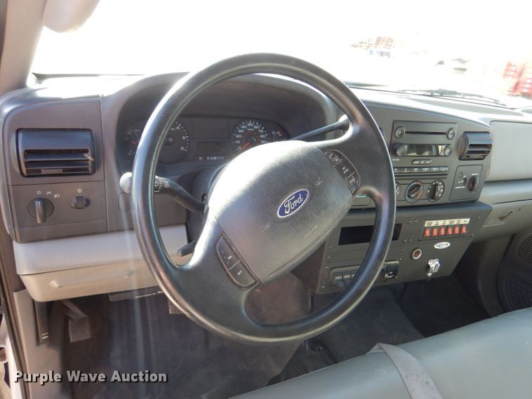 image for item LB9965 2006 Ford F350 Super Duty XL  brush fire truck