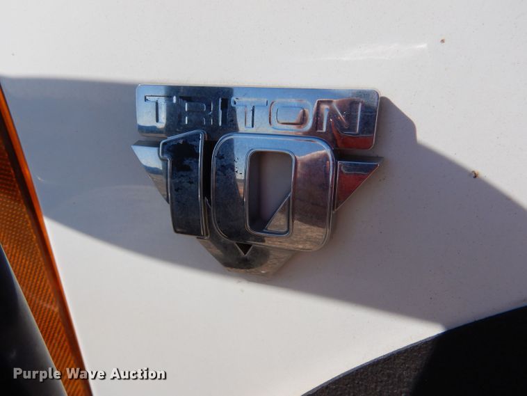 image for item LB9965 2006 Ford F350 Super Duty XL  brush fire truck