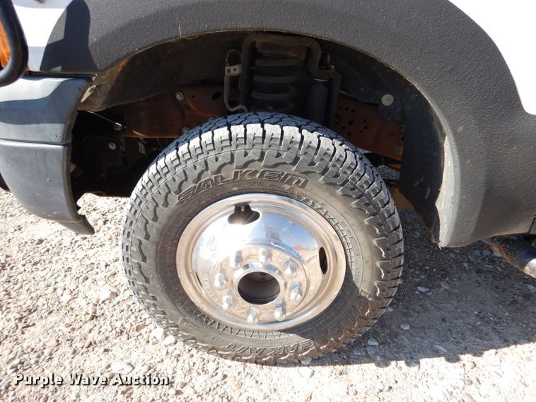 image for item LB9965 2006 Ford F350 Super Duty XL  brush fire truck