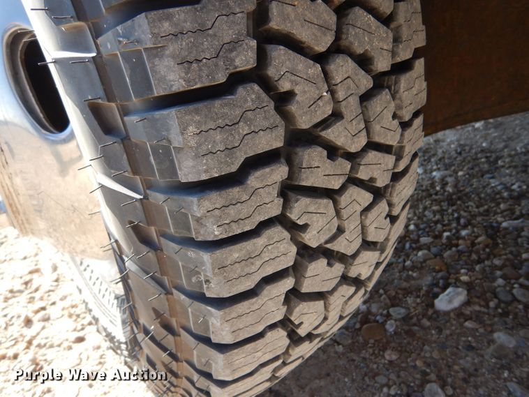 image for item LB9965 2006 Ford F350 Super Duty XL  brush fire truck