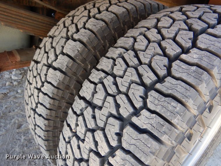 image for item LB9965 2006 Ford F350 Super Duty XL  brush fire truck