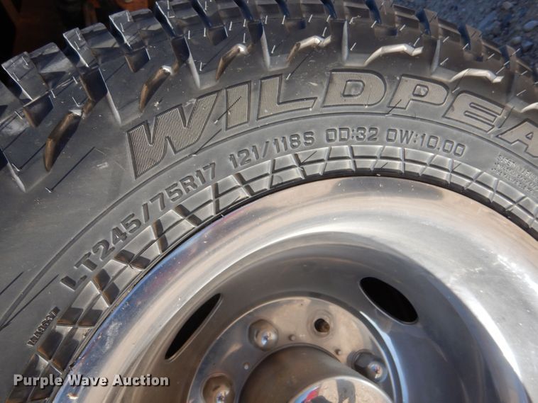 image for item LB9965 2006 Ford F350 Super Duty XL  brush fire truck