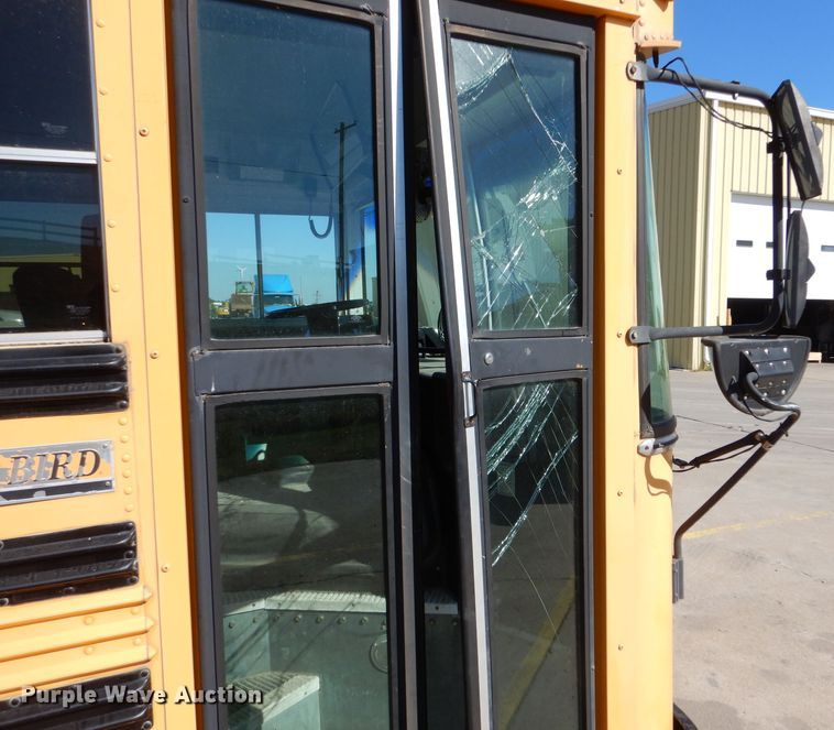 image for item LB9976 2000 Blue Bird  school bus