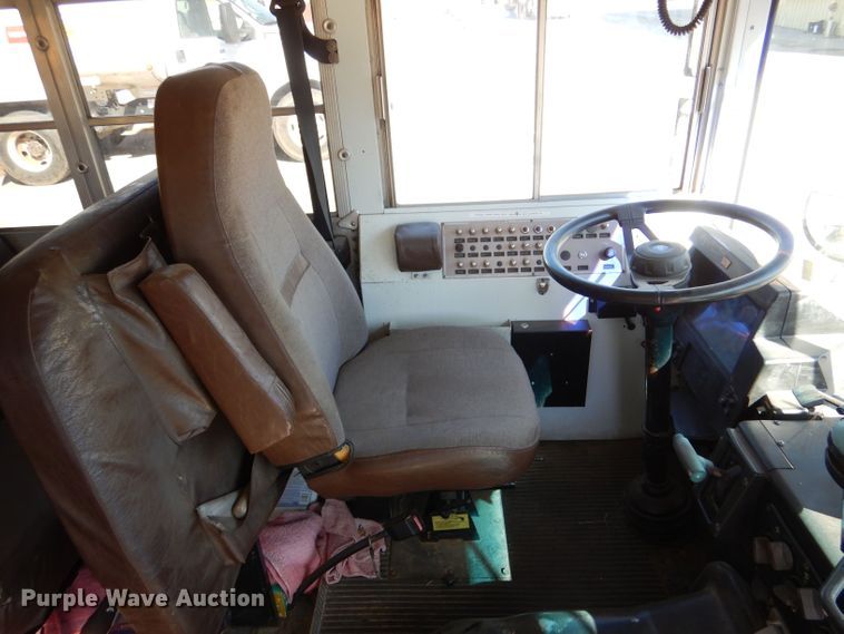 image for item LB9976 2000 Blue Bird  school bus